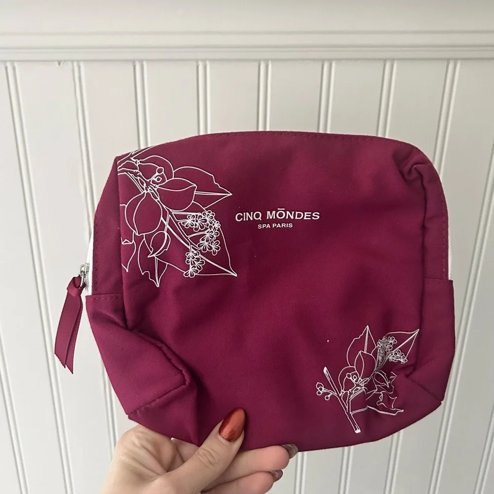 Cinq Mondes Spa Paris Cosmetic Bag